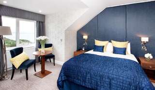 Отель Shandon Hotel & Spa Данфанахи Номер с кроватью размера «king-size» и видом на море-1