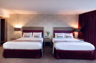 Отель Shandon Hotel & Spa Данфанахи Superior Triple/Family room sea view-1